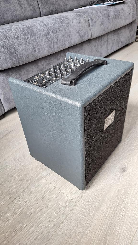 Schertler Unico Classic 200W versterker, Muziek en Instrumenten, Versterkers | Bas en Gitaar, Zo goed als nieuw, Gitaar, 100 watt of meer