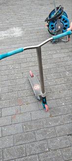 Stuntstep met de beste onderdelen, Fietsen en Brommers, Steps, Ophalen, Zo goed als nieuw