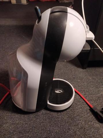 Dolce Gusto, Elektronische apparatuur, Koffiezetapparaten, Ophalen, Zo goed als nieuw, Koffiemachine