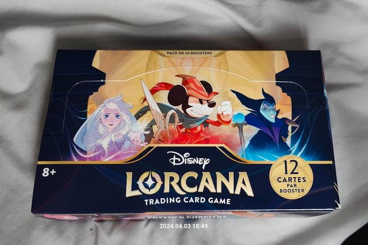 Lorcana Display Chapitre 1 Français - Reprint - 24 boosters, Hobby en Vrije tijd, Verzamelkaartspellen | Overige, Nieuw, Boosterbox