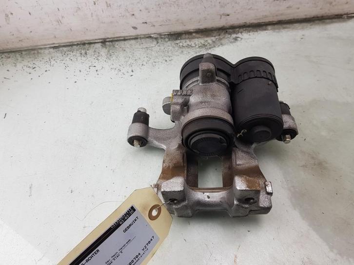 REMKLAUW LINKS ACHTER ABS Mazda 3 Sport (BP) (01-2018/-), Auto-onderdelen, Remmen en Aandrijving, Mazda, Gebruikt