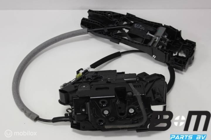 Portierslot rechts voor VW Amarok 5N1837016E, Auto-onderdelen, Interieur en Bekleding, Gebruikt