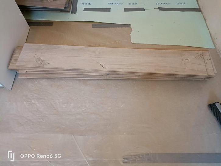 Stratifié tout-terrain

 aspect rustique, Bricolage & Construction, Planches & Dalles, Utilisé, Parquet, Bois, Enlèvement