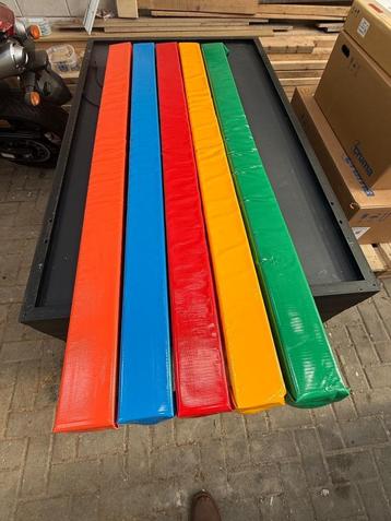 Softpoles / Flexpoles en Springsloten  tegen STUNTPRIJS ! beschikbaar voor biedingen