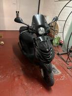 Piaggio zip 4t, Fietsen en Brommers, Scooters | Piaggio, Ophalen, Zip, Zo goed als nieuw, Benzine