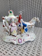 Vintage antieke porseleinen beeld paarden koets carriage, Antiek en Kunst, Ophalen