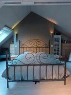 Uniek handgemaakt gietijzeren bed. 1m80 breed., Ophalen