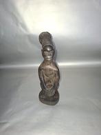 Beeldje van een knielende Afrikaanse Punu-figuur,, Antiek en Kunst, Ophalen of Verzenden
