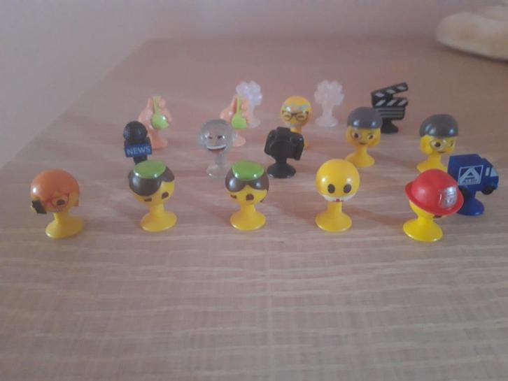 Emoji 2024 Vivi vlogstar, Nelly Nurse, DJ Sparkle ruilen, Verzamelen, Supermarktacties, Aldi, Ophalen of Verzenden