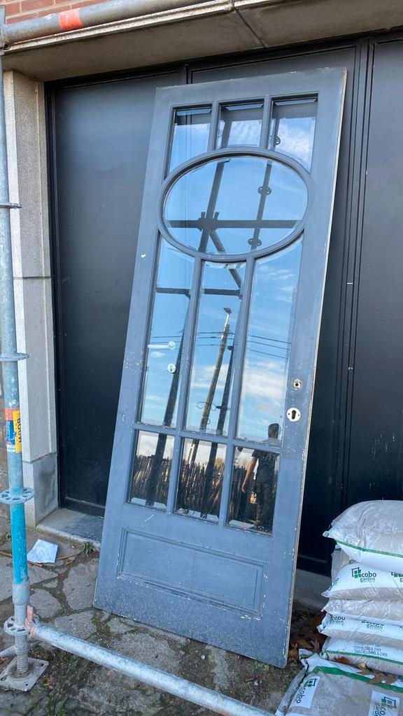 Vintage houten (voor)deur, Doe-het-zelf en Bouw, Deuren en Vliegenramen, Zo goed als nieuw, Glas, Ophalen