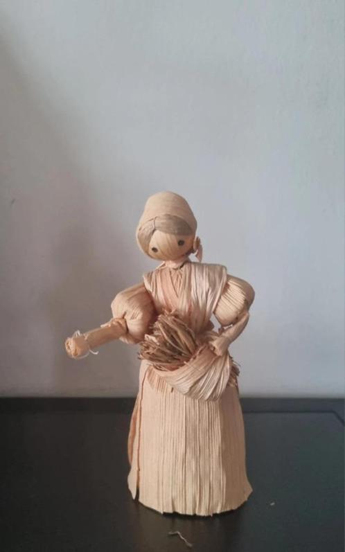 Vintage handgemaakte pop van maïskolf bladeren, Verzamelen, Poppen, Gebruikt, Pop, Verzenden