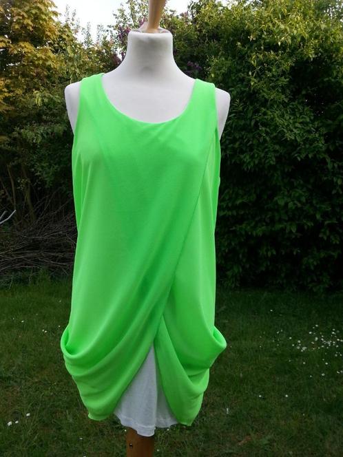 fel fluo groen / wit kleedje 2 lagen gedrapeerd effect NIEUW, Kleding | Dames, Jurken, Nieuw, Maat 38/40 (M), Groen, Ophalen of Verzenden