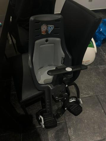 Kinder stoel voor op de fiets beschikbaar voor biedingen