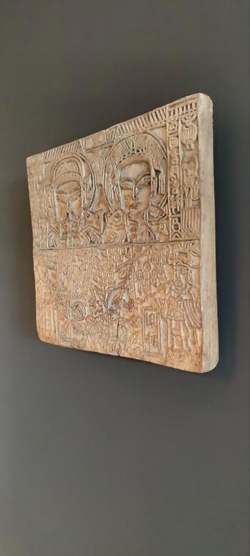 Antieke sculptuur op teakhout  beschikbaar voor biedingen