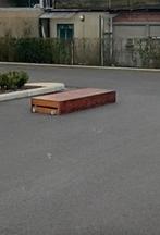 Skate ledge / manual pad – 1,9 m – stevig & verplaatsbaar, Sport en Fitness, Skateboarden, Ophalen, Gebruikt