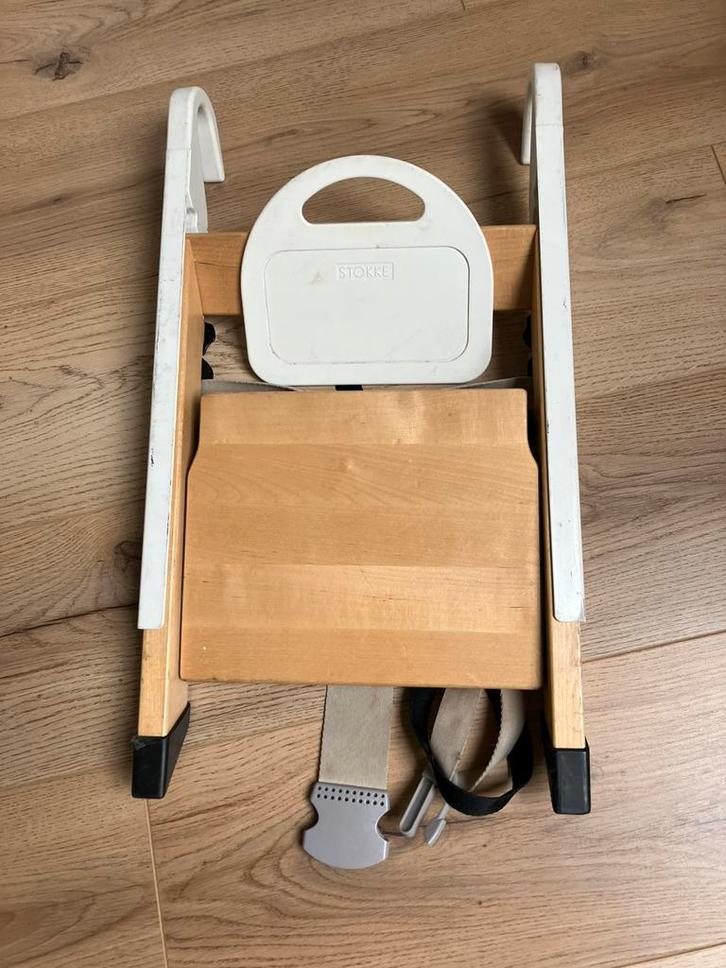 Handysitt STOKKE stoelverhoger, Kinderen en Baby's, Kinderstoelen, Zo goed als nieuw, Ophalen