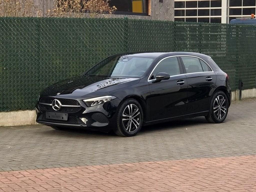 Mercedes-Benz A PROGRESSIVE - CAMERA - KEYLESS GO - Sfeerve, Auto's, Mercedes-Benz, 136 pk, Zwart, Bedrijf, 5 zetels