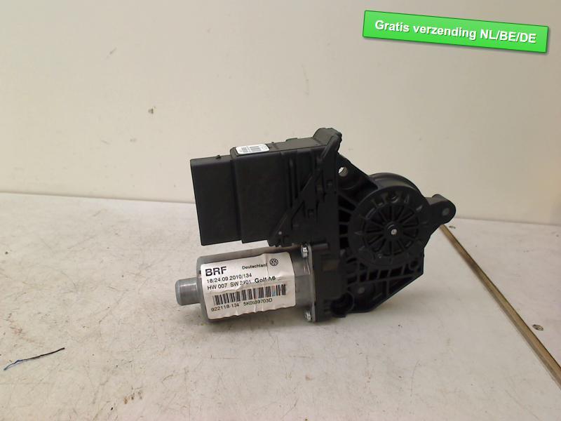 MOTEUR LEVE VITRE ELECTRIQUE ARRIÈRE GAUCHE Golf VI (5K1), Autos : Pièces & Accessoires, Carrosserie & Tôlerie, Volkswagen, Arrière