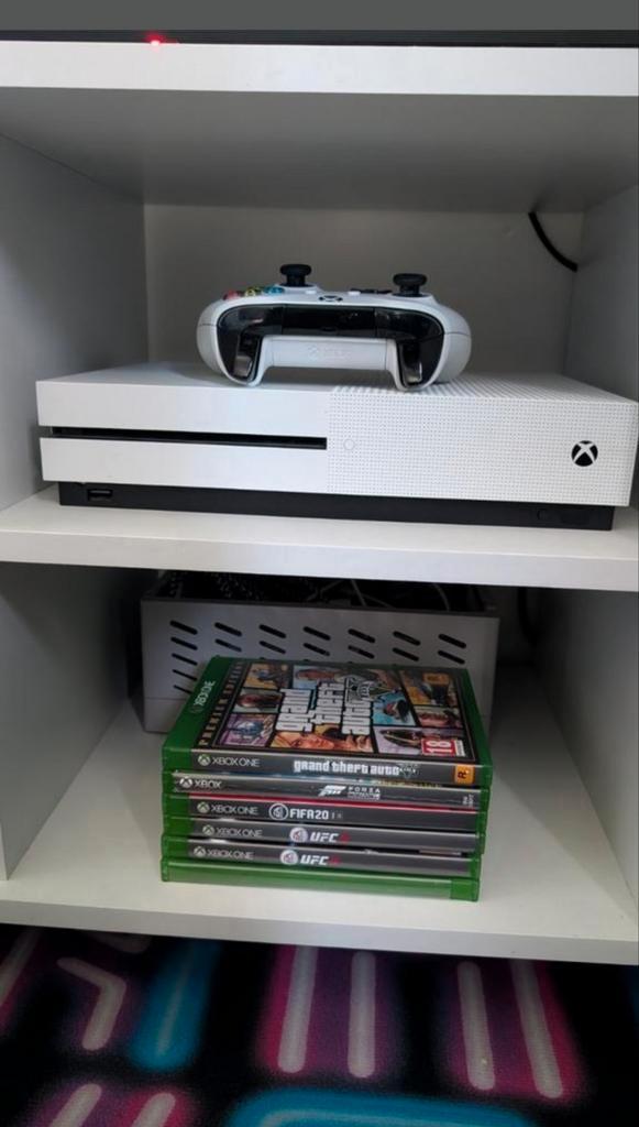 Xbox One S avec jeux, Consoles de jeu & Jeux vidéo, Consoles de jeu | Xbox One, Xbox One, Avec jeux, Enlèvement