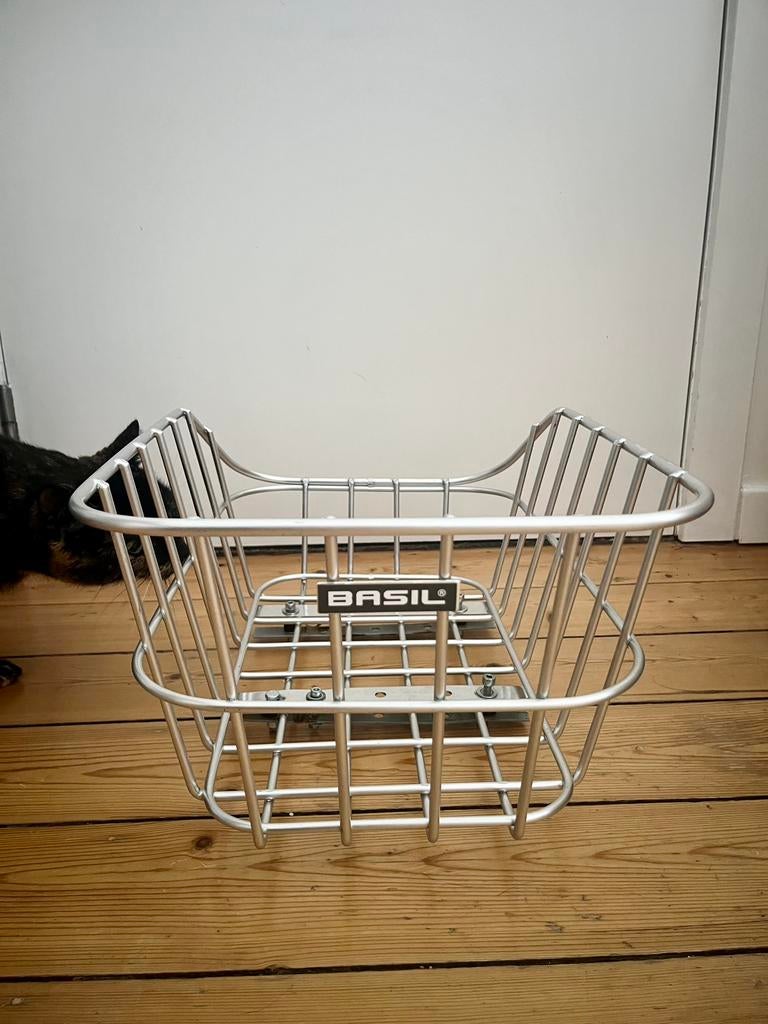 Basil Cento fietsmand met bevestiging, Fietsen en Brommers, Ophalen, Gebruikt, Fietsmand