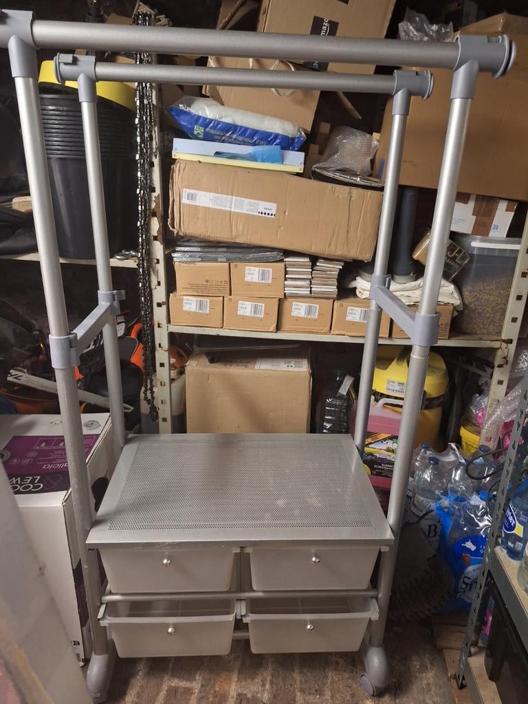 Vetement, Vêtements | Femmes, Portants à vêtements, Enlèvement, Avec roues, Utilisé