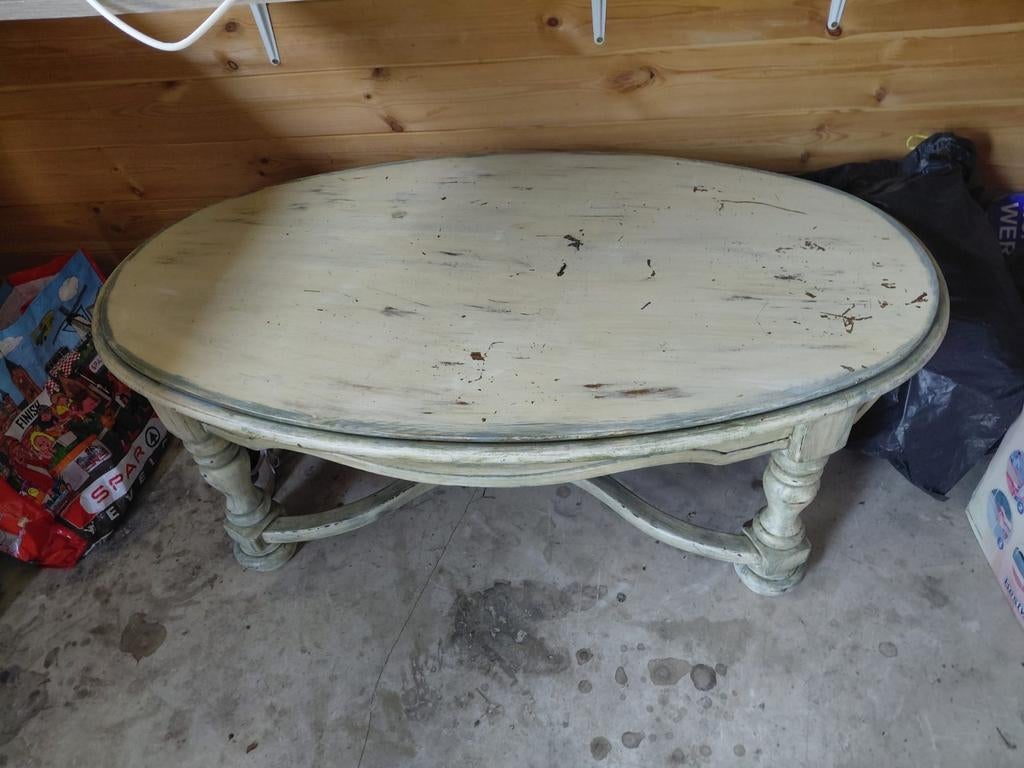 Eiken salontafel, Ophalen