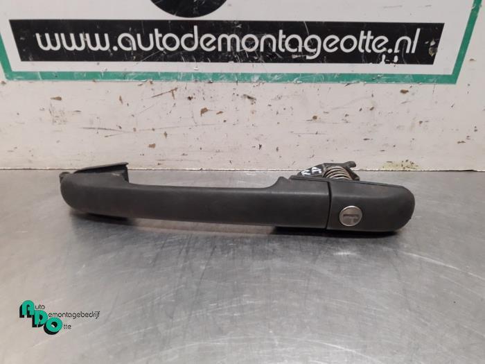 Poignée portière arrière camionnette d'un Mercedes Sprint, Autos : Pièces & Accessoires, Carrosserie & Tôlerie, Mercedes-Benz