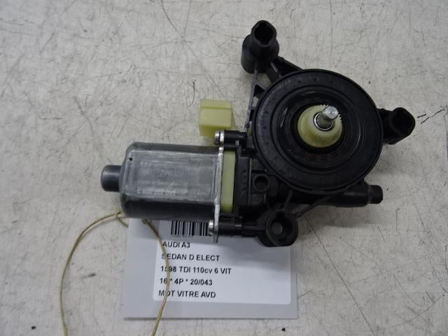 MOTOR RAAMMECHANIEK RECHTS VOOR A3 Limousine (8VS / 8VM), Gebruikt, Voor, Audi