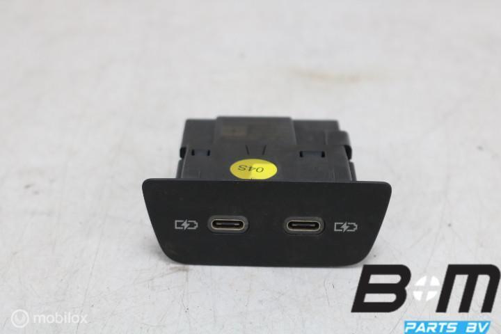 Dubbele USB bus achterzijde VW Golf 8 2G6035954, Utilisé