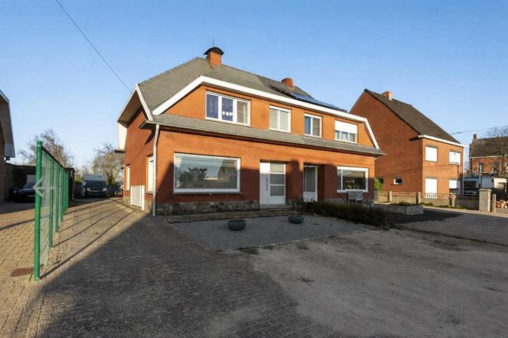 Halfopen bebouwing in het rustige Vlimmeren, Immo, Huizen en Appartementen te koop, Turnhout, 200 tot 500 m², Twee onder één kap