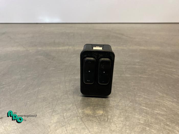 Elektrisch Raam Schakelaar van een Opel Astra (Astra G 98-), Auto-onderdelen, Dashboard en Schakelaars, Opel, Gebruikt, 3 maanden garantie
