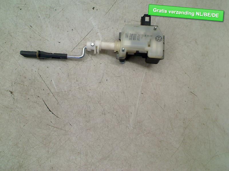 TANKKLEP SCHAKELAAR Touran (1T1 / T2) (1T0810773A), Gebruikt, De Bloemendaal 21 21
5221 EB  'S HERTOGENBOSCH, NL, Info@123Parts.nl