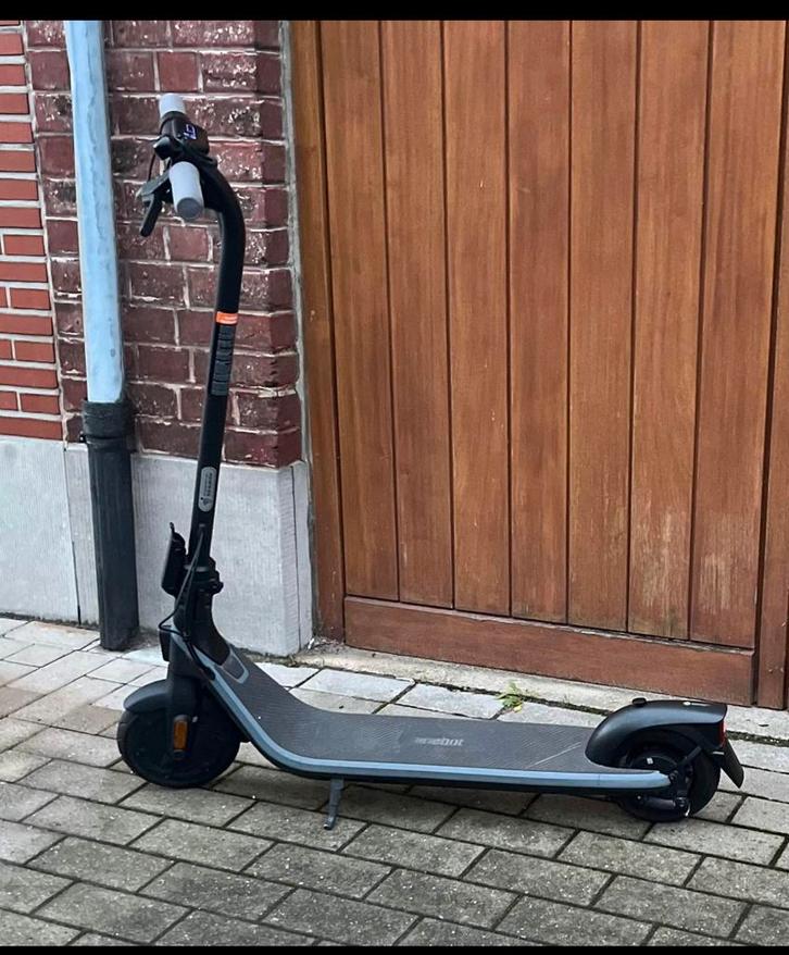 Step te koop, Fietsen en Brommers, Steps, Zo goed als nieuw, Elektrische step (E-scooter), Ophalen