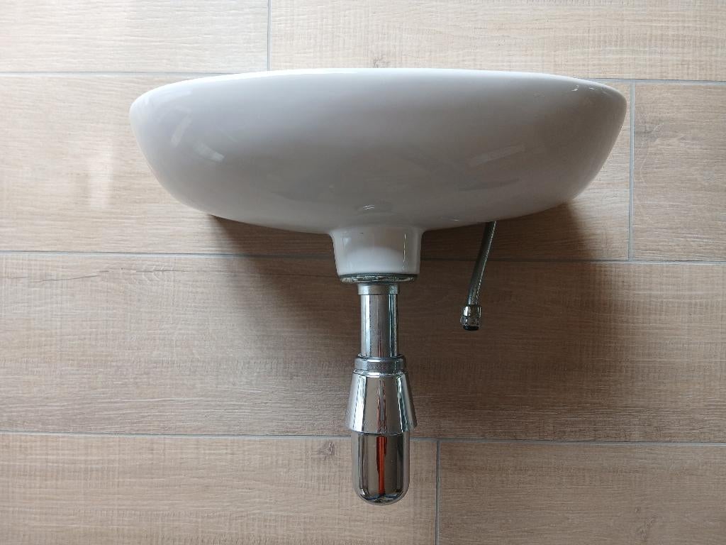 Kleine lavabo, Ophalen, Zo goed als nieuw, Chroom, Kraan