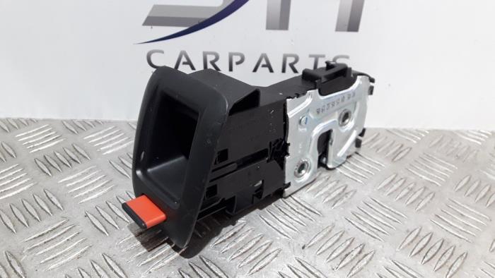 Serrure banquette arrière d'un Mercedes B-Klasse, 3 mois de garantie, Utilisé, -, -