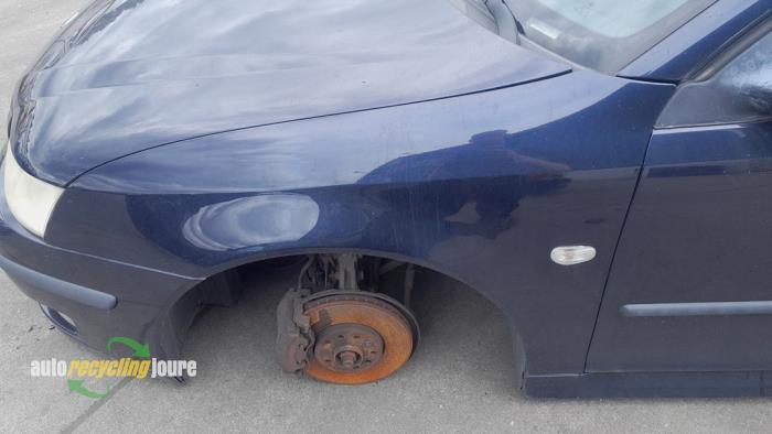 Aile avant gauche d'un Saab 9-3 (257), Autos : Pièces & Accessoires, Carrosserie & Tôlerie, Saab, Utilisé, 3 mois de garantie