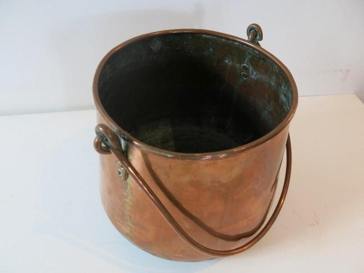 Koperen ketel/emmer handgesmeed 19e eeuw, Antiek en Kunst, Antiek | Woonaccessoires, Ophalen of Verzenden
