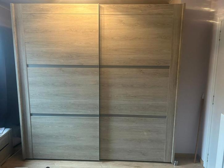 Kleerkast met schuifdeuren en commode, Huis en Inrichting, Kasten | Kleerkasten, Ophalen