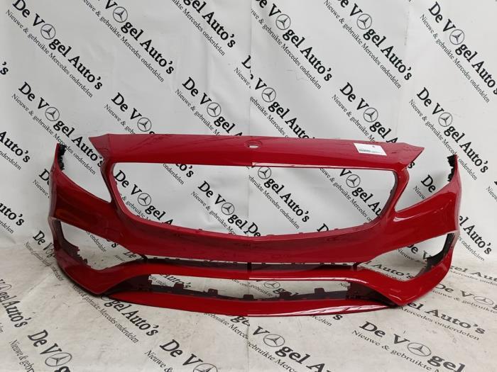Pare-chocs avant d'un Mercedes A-Klasse (ROOD), Autos : Pièces & Accessoires, Carrosserie & Tôlerie, Pare-chocs, Mercedes-Benz