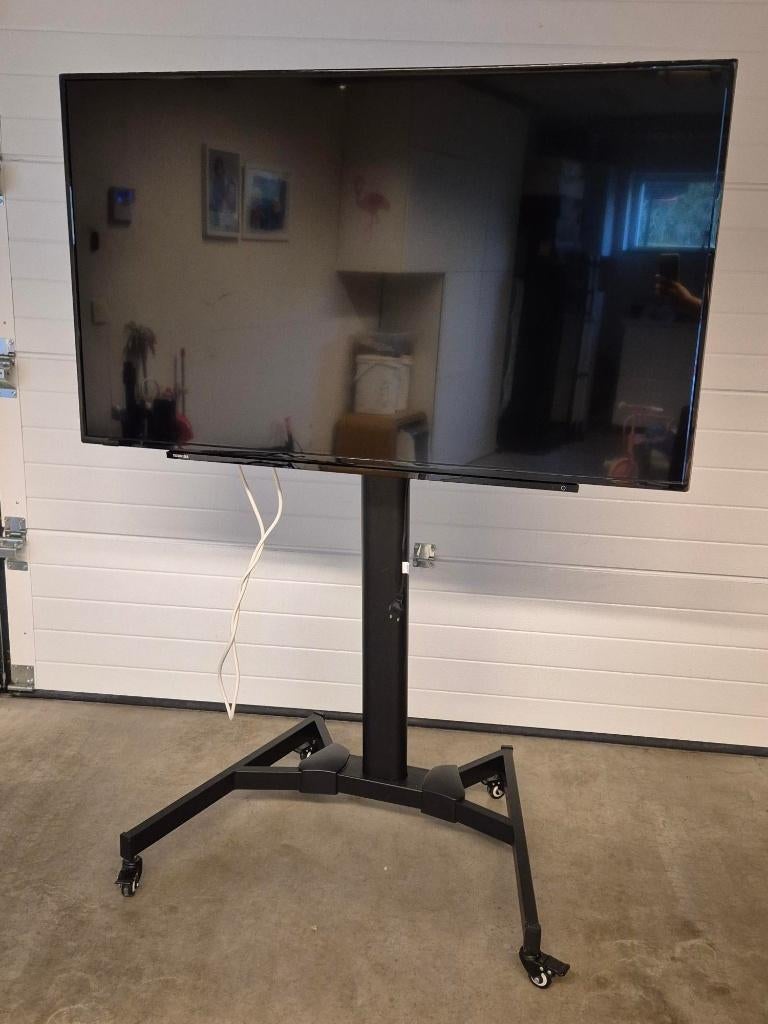 Grande TV sur pied Toshiba 55UA2063, TV, Hi-fi & Vidéo, Enlèvement, Utilisé, Toshiba