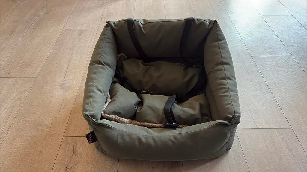 Reismand auto hond, Dieren en Toebehoren, Ophalen, Zo goed als nieuw