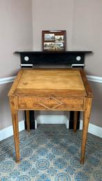 Secrétaire en pin, Enlèvement