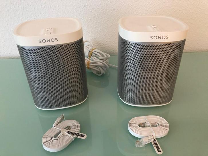 3 x Sonos Play 1   ( vaste prijs ), Audio, Tv en Foto, Luidsprekerboxen, Zo goed als nieuw, Front, Rear of Stereo speakers, Sonos