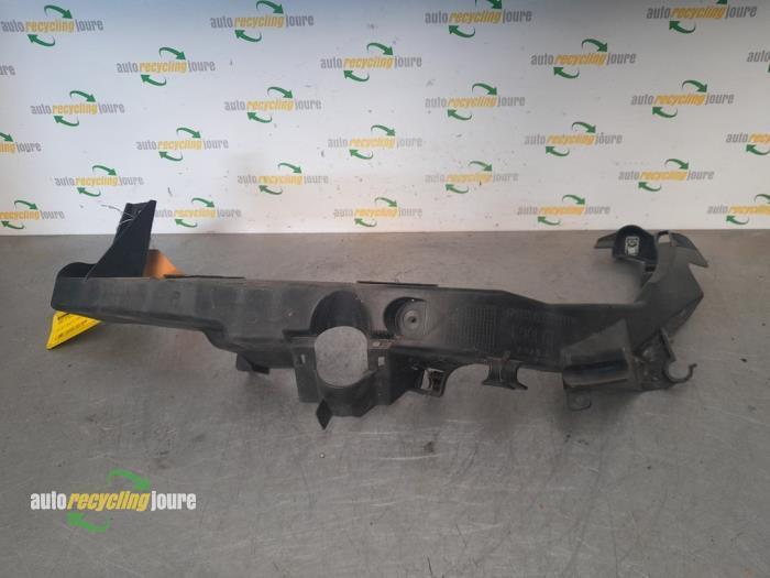 Koplampframe links van een BMW 3-Serie, Auto-onderdelen, Carrosserie, BMW, Gebruikt, 3 maanden garantie