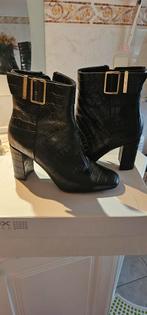 Tommy Hilfiger, Enlèvement