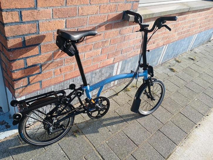 Mooie blauwe Brompton 6sp zo goed als nieuw 100km., Fietsen en Brommers, Fietsen | Vouwfietsen, Brompton, Ophalen