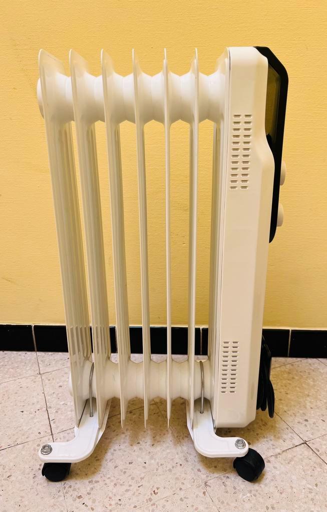 Radiateur électrique à huile Royal Swiss – 3 niveaux, Bricolage & Construction, Chauffage & Radiateurs, Comme neuf, Thermostat