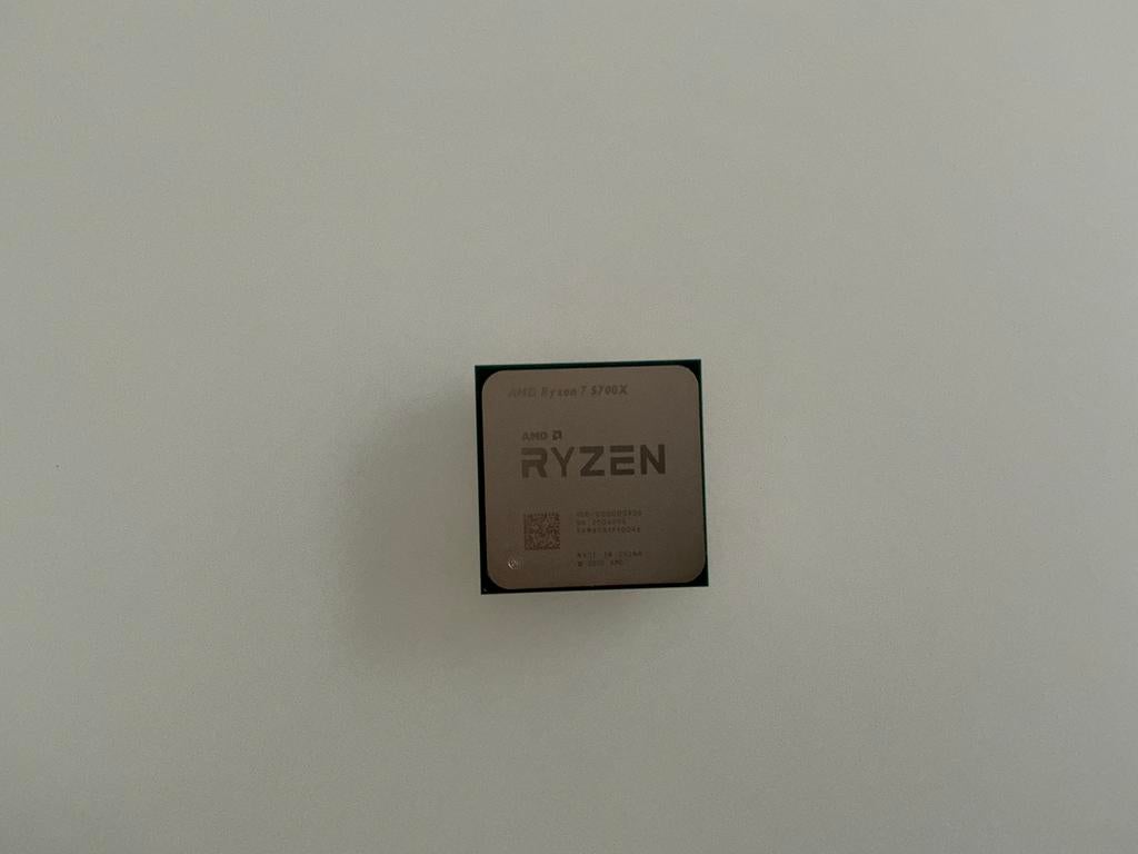 Ryzen 7 5700X 8 core/ 16 threads, Computers en Software, Processors, Ophalen, Zo goed als nieuw