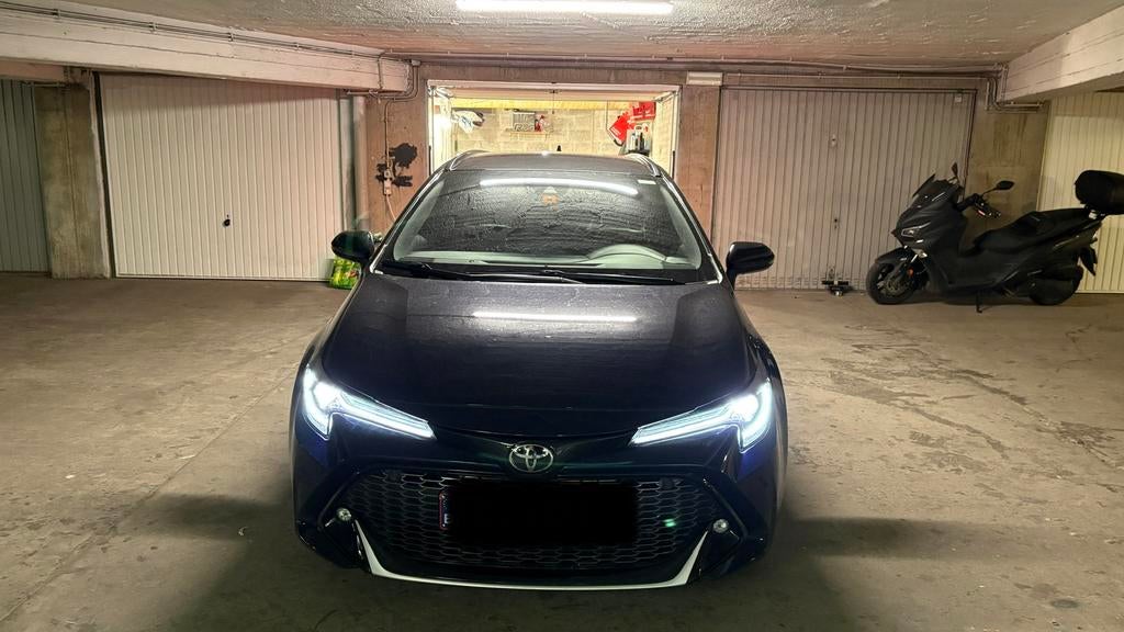 Corolla Touring Sports GR 30/11/2021, 4 cilinders, Blauw, 5 deurs, Dealer onderhouden