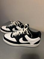 Chaussures Nike taille 40, Enlèvement ou Envoi, Comme neuf